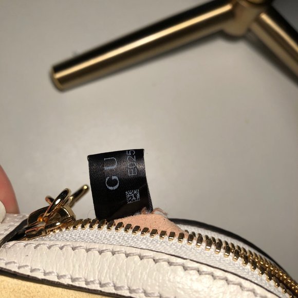 Gucci  - Small Ophidia GG Supreme Bag - Picture 8 of 13